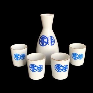 Japanese Sho Chiku Bai Sake Set Carafe & 4 Cups Gold Trim White and Blue EUC